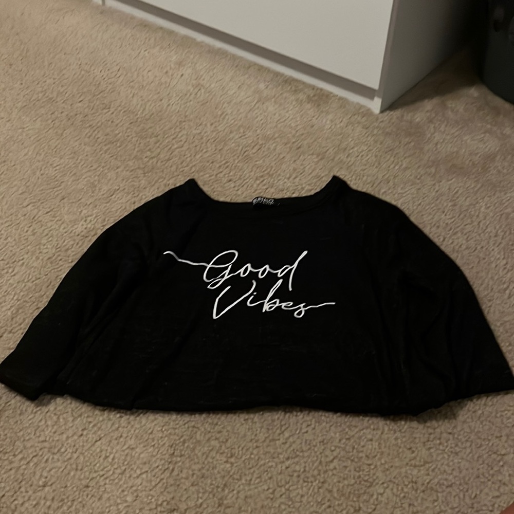 Black good vibes sweater